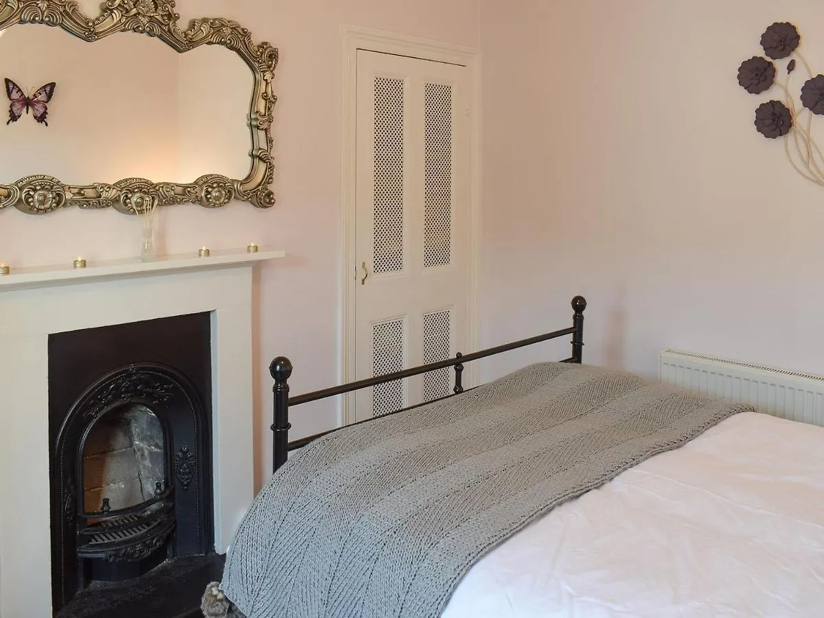 Elgin Cottage Whitby